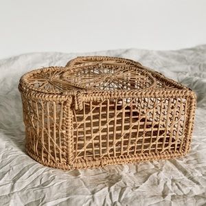 Sunburst wicker box with latch